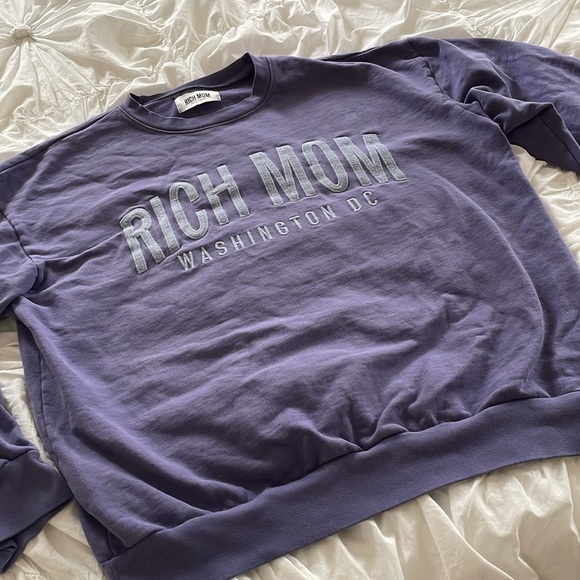 Rich Mom Washington DC tinx sweatshirt xl - Picture 2 of 4